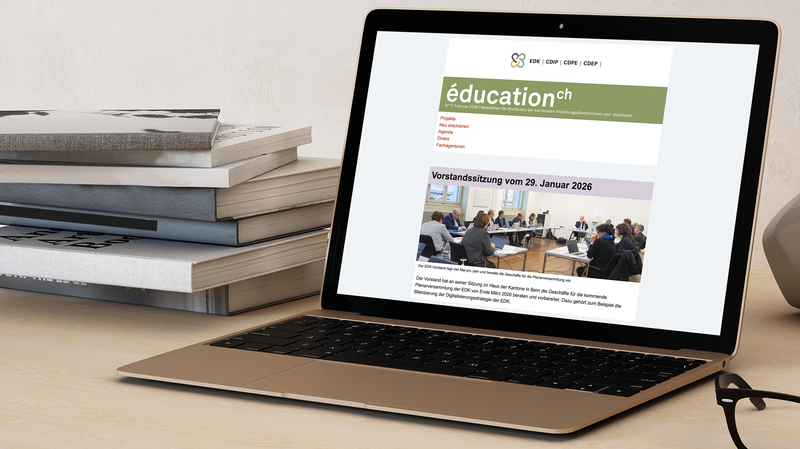 Laptop mit Ansicht EDK Newsletter